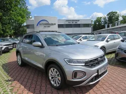 Silber Gebraucht 2023 VW T-Roc Life SUV | 27.990 € (Fairer Preis)