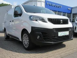 Schneeweiß (metallic) Gebraucht 2022 Peugeot Expert Premium Van | 19.690 € (Superpreis)
