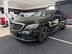 Schwarz Gebraucht 2020 Mercedes C300 Avantgarde Limousine | 16.490 € (Guter Preis)