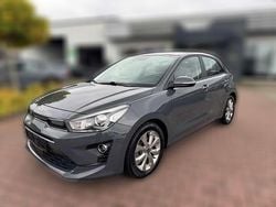 Grau metallic Gebraucht 2022 Kia Rio Vision | 14.760 € (Fairer Preis)