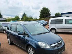 Blau Gebraucht 2012 Opel Zafira Family Van / Kleinbus | 4.499 € (Fairer Preis)