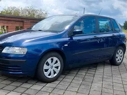 Blau Gebraucht 2005 Fiat Stilo Kleinwagen | 1.100 € (Fairer Preis)