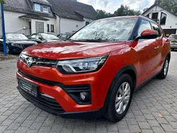 Orange Gebraucht 2020 Ssangyong Tivoli SUV | 11.990 € (Guter Preis)
