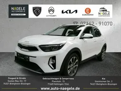 Weiß Gebraucht 2024 Kia Stonic Spirit SUV | 21.500 € (Etwas zu teuer)