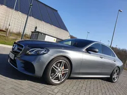Grau Gebraucht 2017 Mercedes E220 AMG line Limousine | 24.000 € (Fairer Preis)