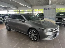 Grau Gebraucht 2023 Mercedes CLA200 Shooting Brake Progressive Kombi | 30.999 € (Fairer Preis)