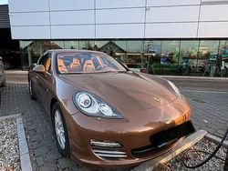 Braun Gebraucht 2009 Porsche Panamera 4S Limousine | 27.900 € (Fairer Preis)