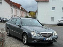Grau Gebraucht 2007 Mercedes E320 Avantgarde Kombi | 2.900 € (Guter Preis)
