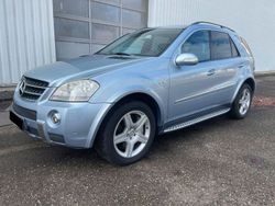 Blau Gebraucht 2006 Mercedes ML63 AMG AMG SUV | 20.990 € (Fairer Preis)