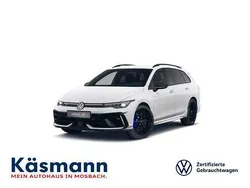 Pure white Gebraucht 2024 VW Golf VIII R Kombi | 48.030 € (Etwas zu teuer)