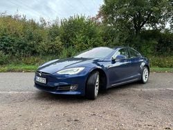 Blau Gebraucht 2018 Tesla Model S Kleinwagen | 24.690 € (Guter Preis)