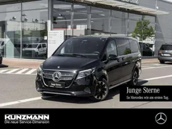 Obsidianschwarz metallic Gebraucht 2024 Mercedes EQV300 Avantgarde Van / Kleinbus | 59.550 € (Teuer)