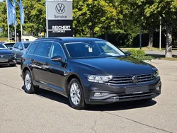 Grau Gebraucht 2023 VW Passat Business Kombi | 24.395 € (Fairer Preis)