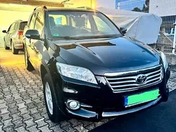 Schwarz Gebraucht 2011 Toyota RAV4 SUV | 6.400 € (Guter Preis)