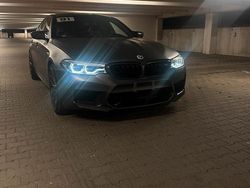 Grau Gebraucht 2018 BMW M5 Comfort Edition Limousine | 57.500 €