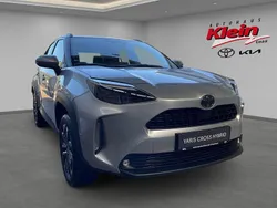 Silber Neu 2025 Toyota Yaris Cross SUV | 31.960 € (Etwas zu teuer)