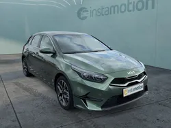 Grün Gebraucht 2023 Kia Ceed Spirit Limousine | 25.480 € (Fairer Preis)