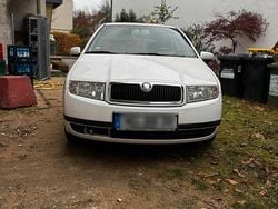 Weiß Gebraucht 2003 Skoda Fabia Classic Kombi | 800 € (Guter Preis)