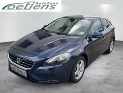 Blau Gebraucht 2012 Volvo V40 Kombi | 14.980 € (Teuer)
