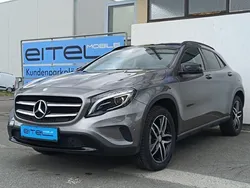 Grey metallic Gebraucht 2016 Mercedes GLA200 Urban SUV | 21.450 € (Fairer Preis)