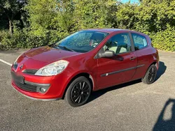 Rot Gebraucht 2006 Renault Clio II Kleinwagen | 1.599 € (Guter Preis)
