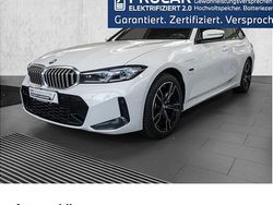 Weiß Gebraucht 2022 BMW 330e M Sport Kombi | 35.400 € (Fairer Preis)