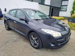 Grau Gebraucht 2011 Renault Mégane III Bose Edition Limousine | 5.299 € (Guter Preis)