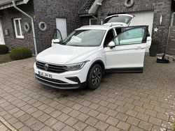 Weiß Gebraucht 2021 VW Tiguan Active SUV | 22.950 € (Fairer Preis)