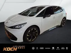 Eisweiß Gebraucht 2024 Cupra Born Kleinwagen | 31.930 € (Fairer Preis)