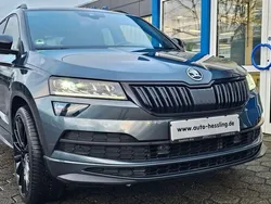Quarzgrau metallic Gebraucht 2019 Skoda Karoq SportLine SUV | 25.499 € (Etwas zu teuer)