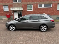 Grau Gebraucht 2017 Opel Astra Kombi | 8.700 € (Etwas zu teuer)