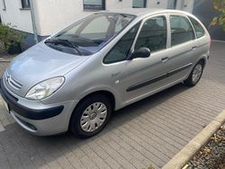 Silber Gebraucht 2005 Citroën Xsara Picasso Van / Kleinbus | 2.200 €