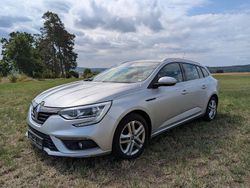 Silber Gebraucht 2017 Renault Mégane IV Intens Limousine | 8.100 € (Superpreis)