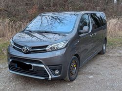 Grau Gebraucht 2017 Toyota Proace Verso Kombi | 22.500 € (Fairer Preis)