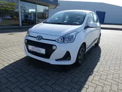Weiß Gebraucht 2019 Hyundai i10 Style Kleinwagen | 14.950 € (Etwas zu teuer)