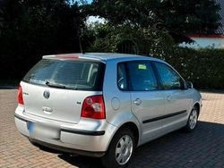 Silber Gebraucht 2001 VW Polo Kleinwagen | 1.950 €