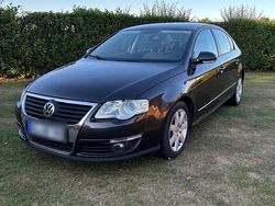 Braun Gebraucht 2005 VW Passat Limousine | 2.300 € (Guter Preis)