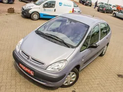 Silber Gebraucht 2002 Citroën Xsara Picasso Exclusive Van / Kleinbus | 799 € (Guter Preis)