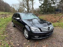 Obsidianschwarz metalliclack Gebraucht 2008 Mercedes C220 Avantgarde Kombi | 4.999 € (Fairer Preis)