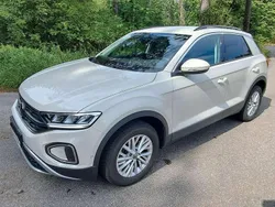 Grau Gebraucht 2023 VW T-Roc Life SUV | 21.500 € (Guter Preis)