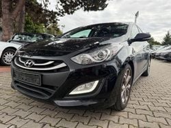 Schwarz Gebraucht 2013 Hyundai i30 Edition Limousine | 3.499 € (Etwas zu teuer)
