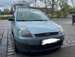 Blau Gebraucht 2006 Ford Fiesta Kleinwagen | 1.400 € (Fairer Preis)