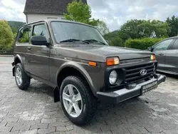 Braun Gebraucht 2022 Lada niva SUV | 17.200 € (Etwas zu teuer)