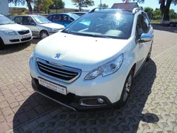Weiß Gebraucht 2014 Peugeot 2008 Allure SUV | 6.980 € (Guter Preis)