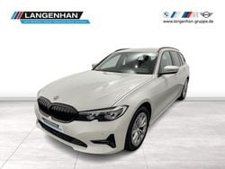 Weiß Gebraucht 2020 BMW 318 Efficient Dynamics Kombi | 20.938 € (Guter Preis)