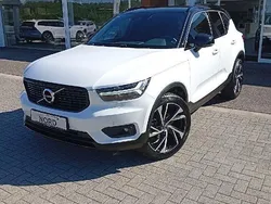 Weiß Gebraucht 2022 Volvo XC40 R-Design SUV | 31.950 € (Fairer Preis)