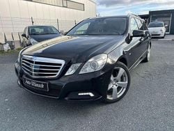 Obsidianschwarz metalliclack Gebraucht 2009 Mercedes E350 Kombi | 7.500 € (Guter Preis)