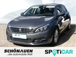 Grau Gebraucht 2020 Peugeot 308 Active Limousine | 14.350 € (Etwas zu teuer)