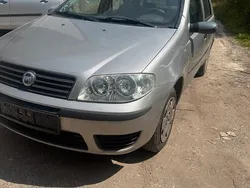 Grau Gebraucht 2004 Fiat Punto Kleinwagen | 500 € (Guter Preis)