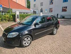 Schwarz Gebraucht 2010 Skoda Fabia Kombi | 3.990 € (Teuer)